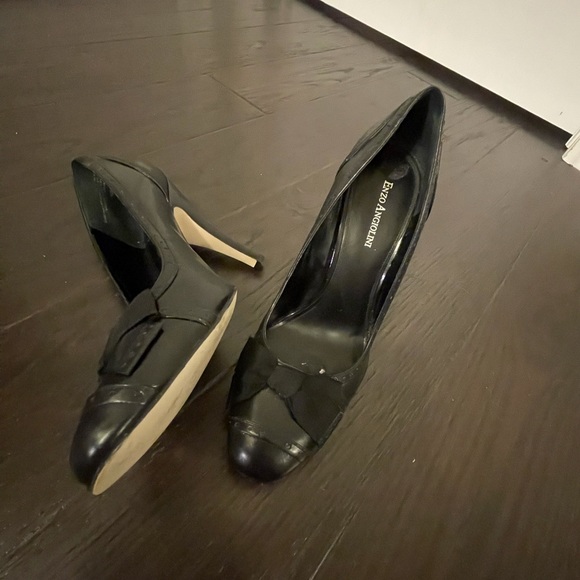 Enzo Angiolini leather front bow heels - Picture 2 of 3